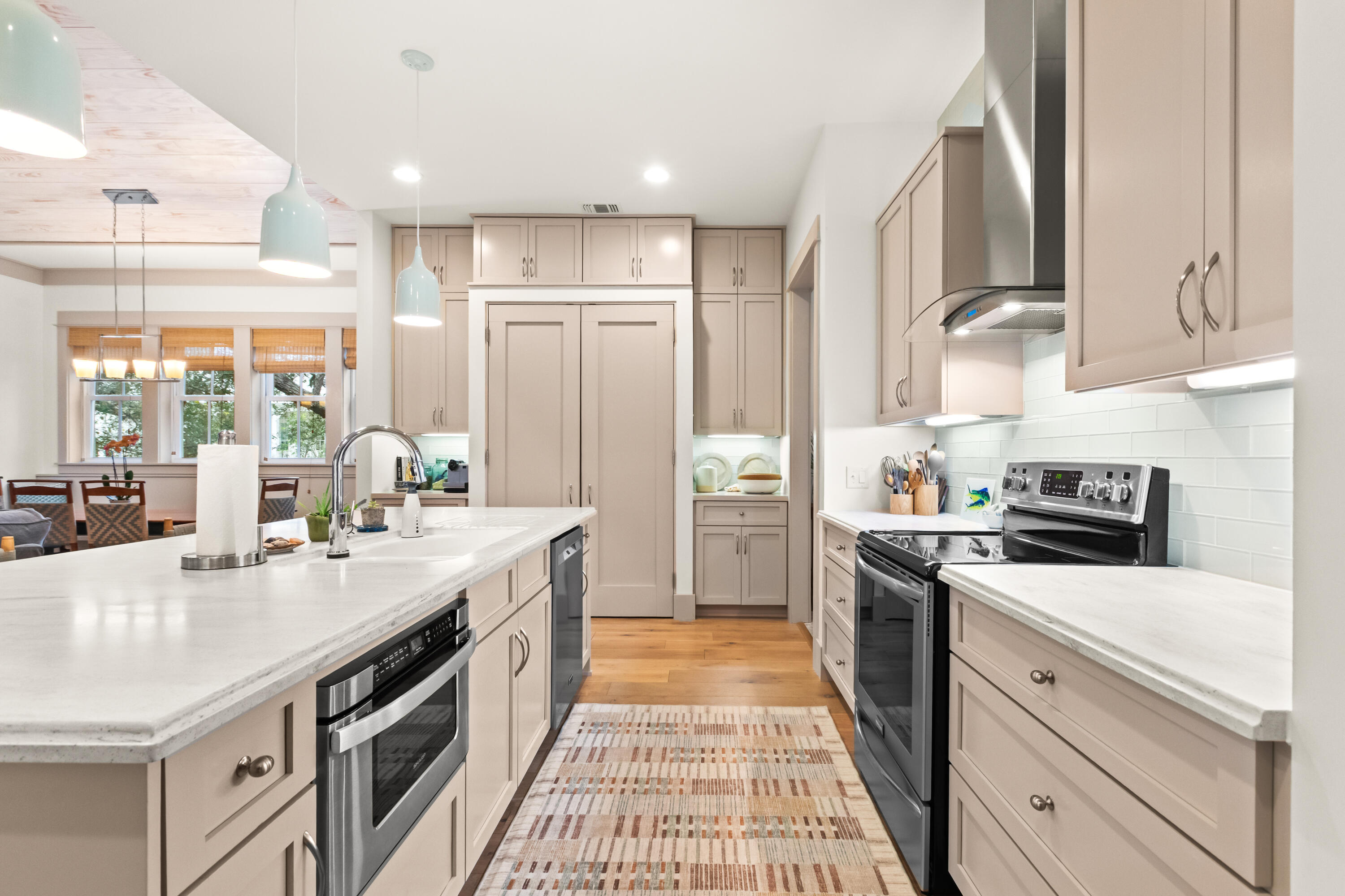 SEABREEZE FOREST - Residential