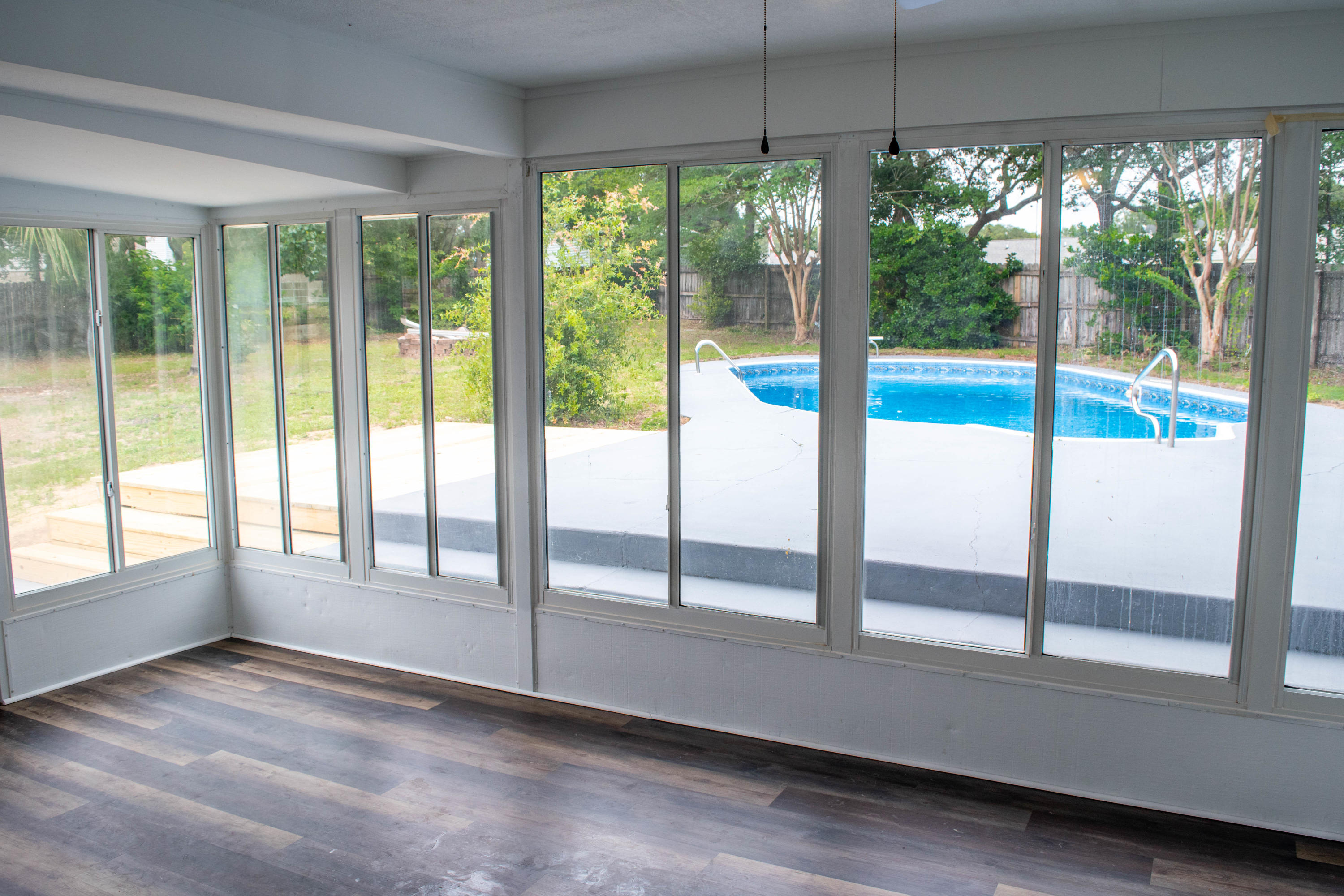 COUNTRY BREEZE ESTATES - Residential