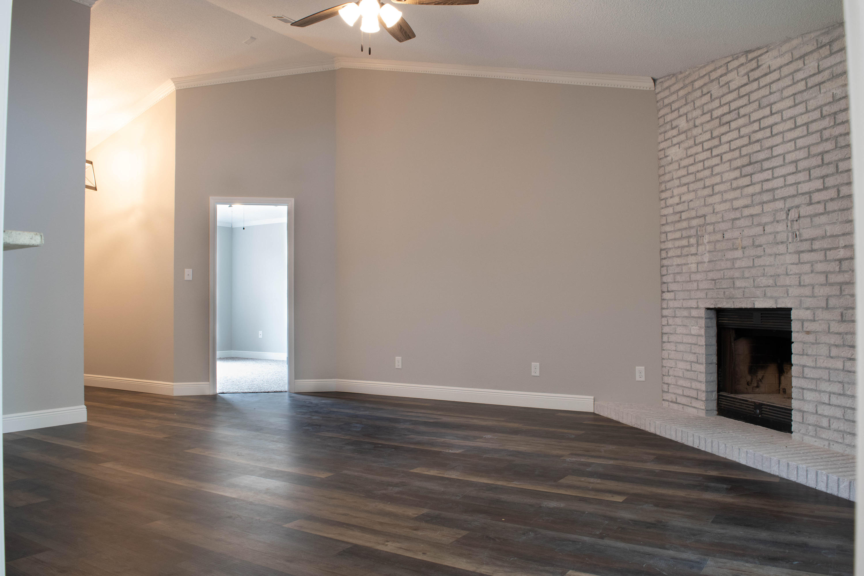 COUNTRY BREEZE ESTATES - Residential