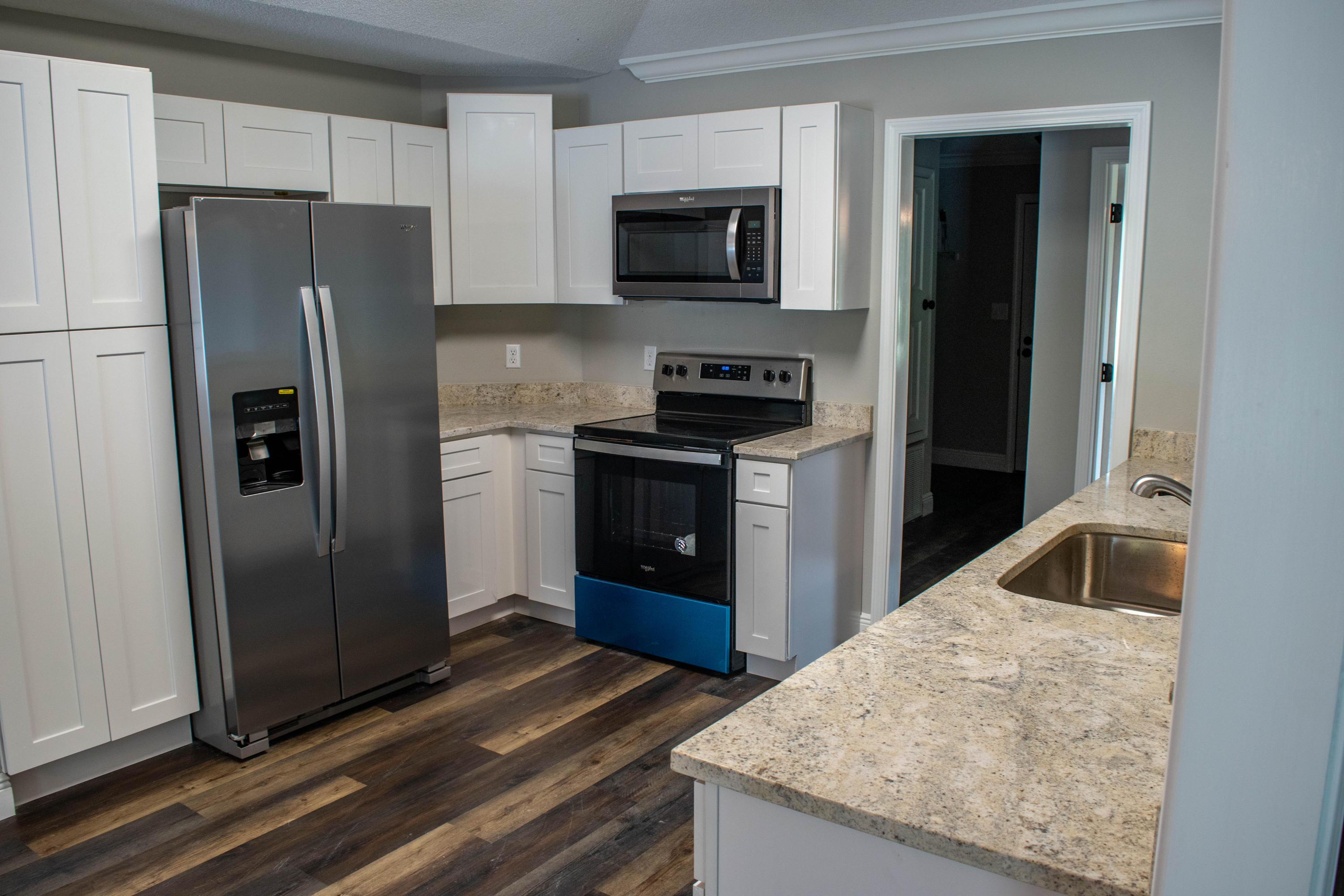 COUNTRY BREEZE ESTATES - Residential