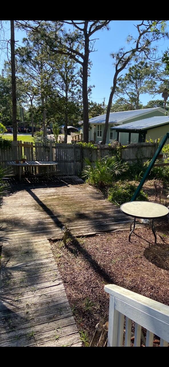 GULF SHORE MANOR - Residential