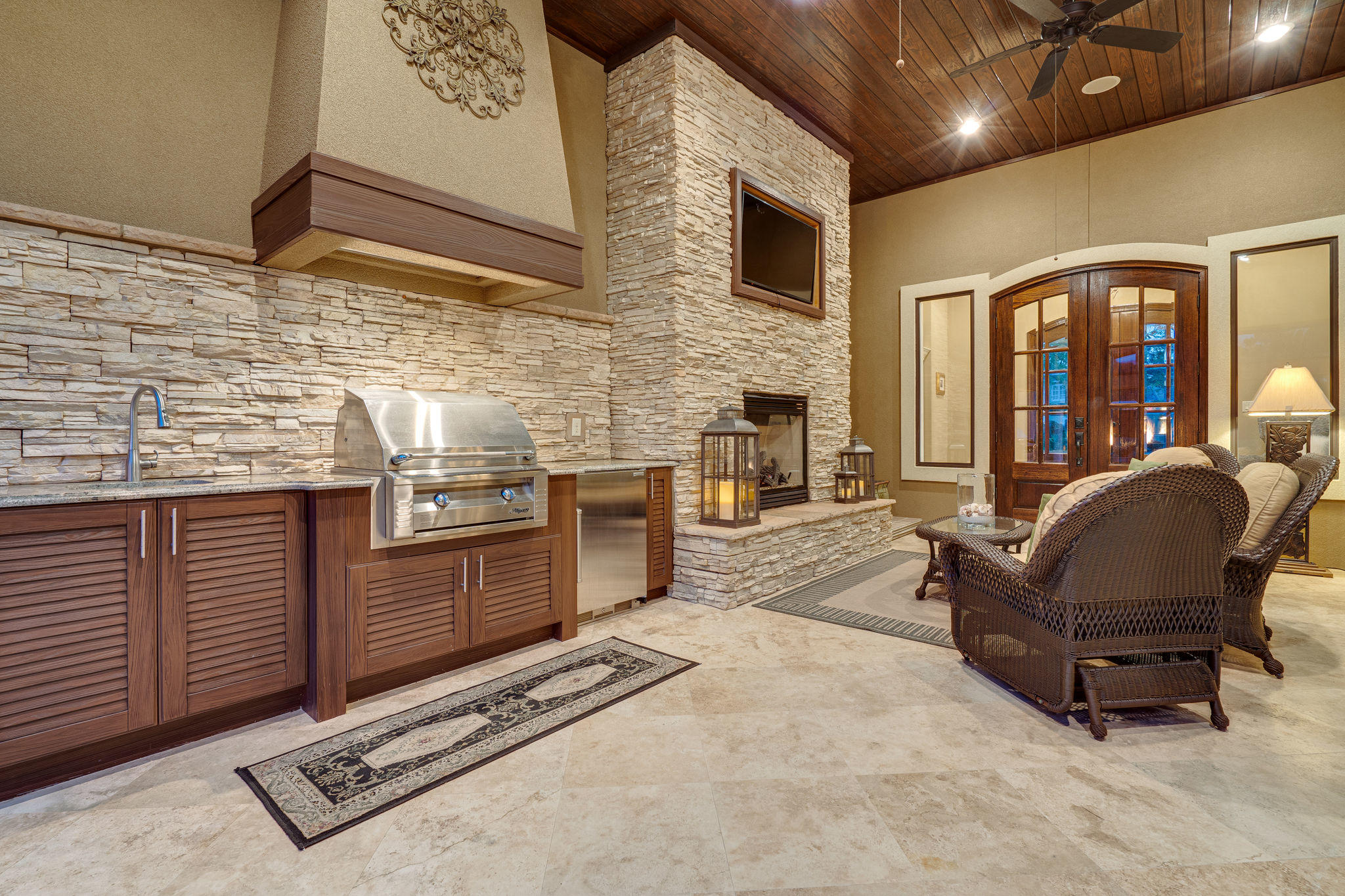 BURNT PINE - Residential