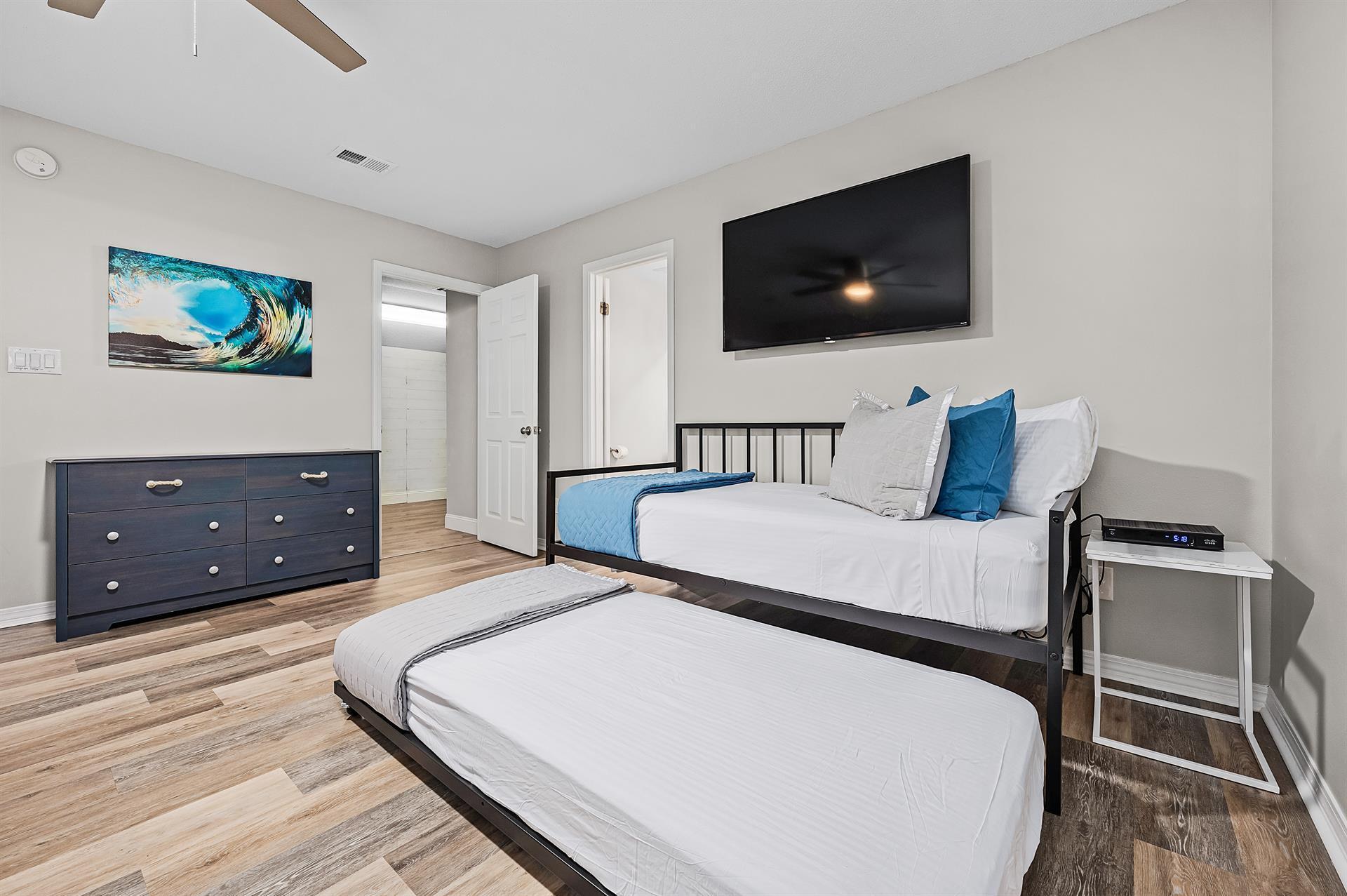 The Cottages at Mainsail - Residential