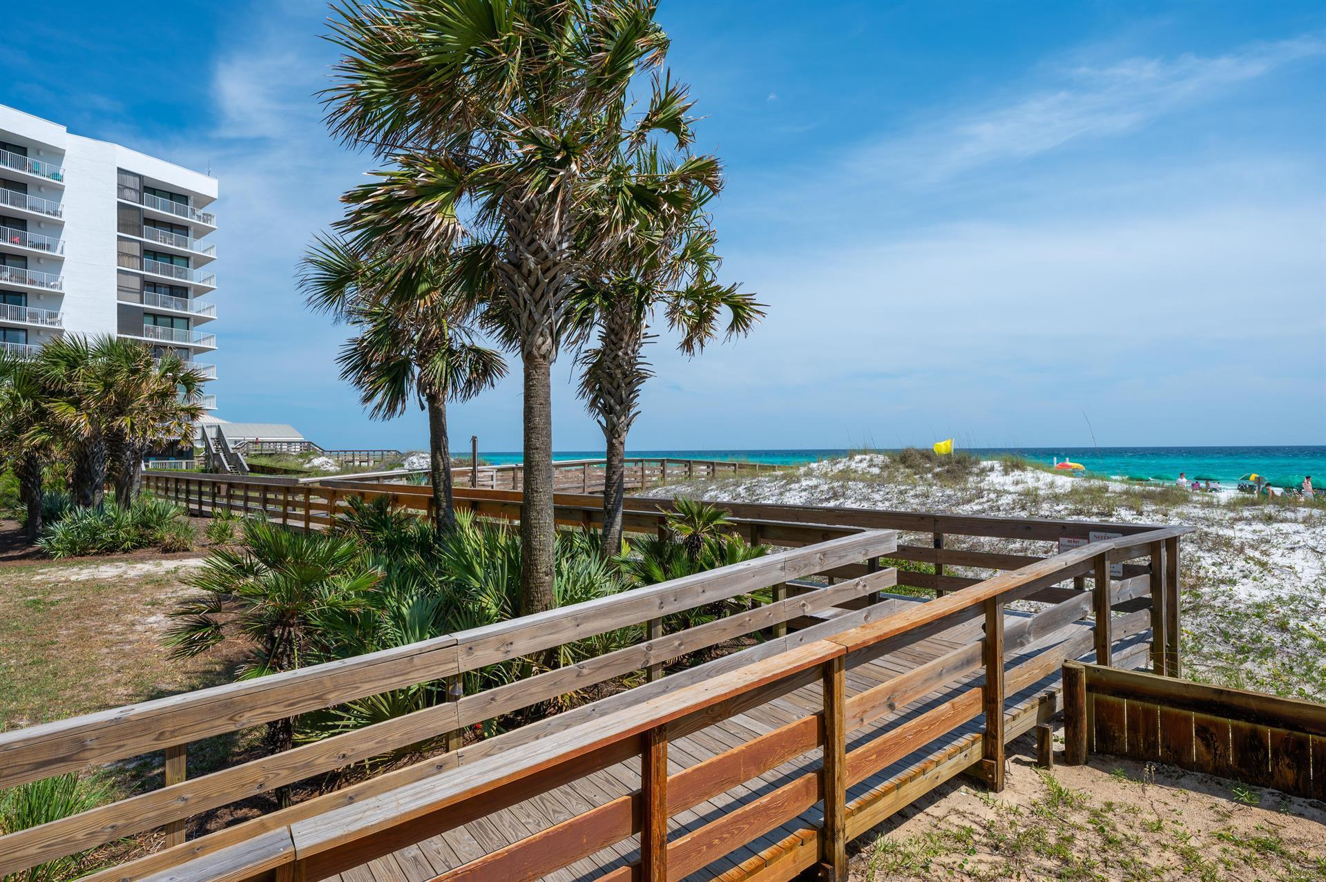 The Cottages at Mainsail - Residential