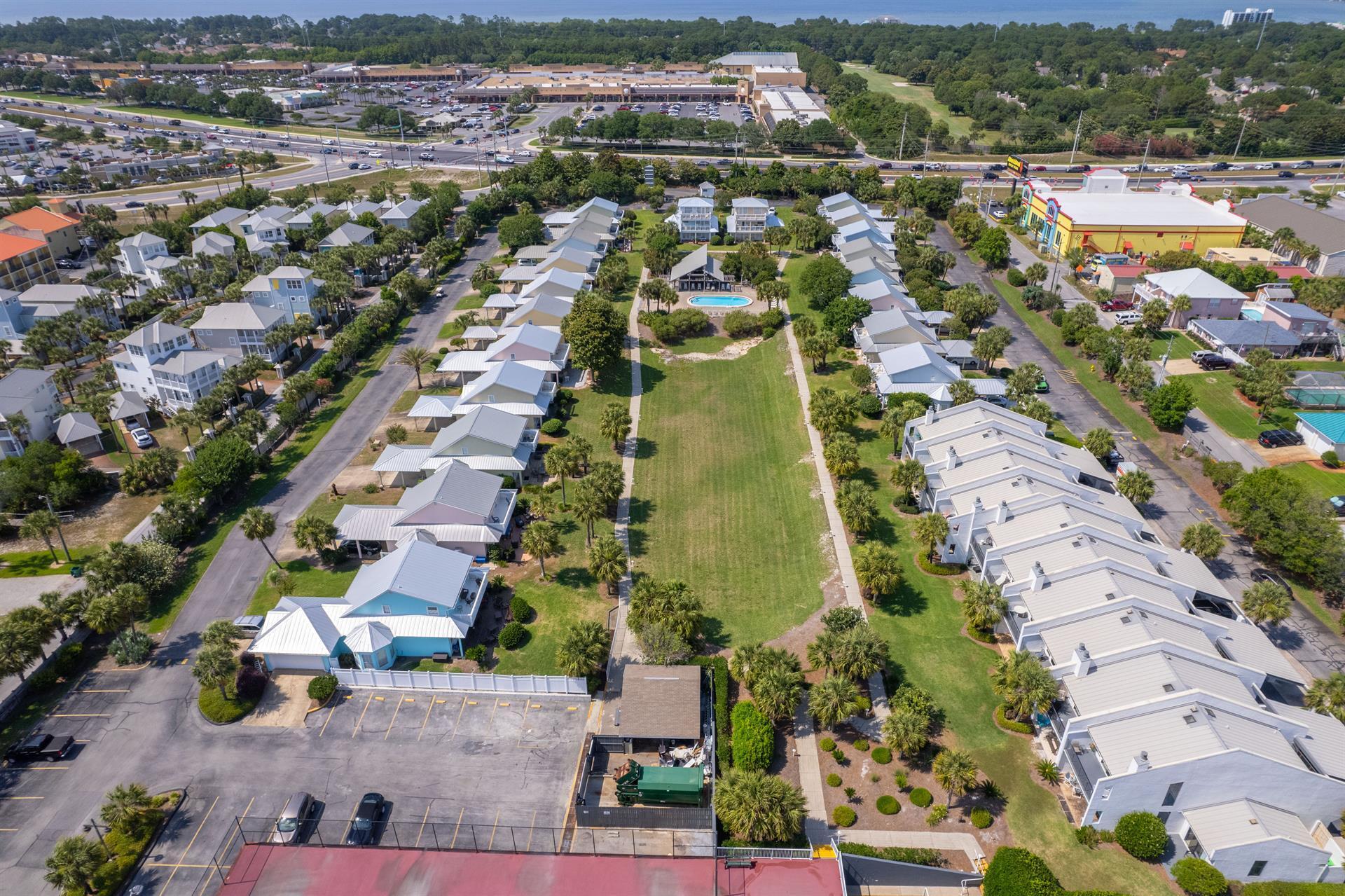 The Cottages at Mainsail - Residential
