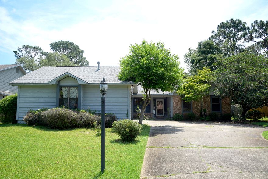 Welcome to your new home in Bluewater Bay! This 3 bedroom offers a fenced backyard for privacy and security. The house features a gas stove and granite countertops in the kitchen, adding a touch of elegance to your cooking space. Enjoy the convenience of a walk-in shower in the master bathroom for a luxurious bathing experience. The heated and cooled Florida room opens onto the deck in the backyard. Don't miss out on this fantastic opportunity to make this house your home! Call us today for a showing!