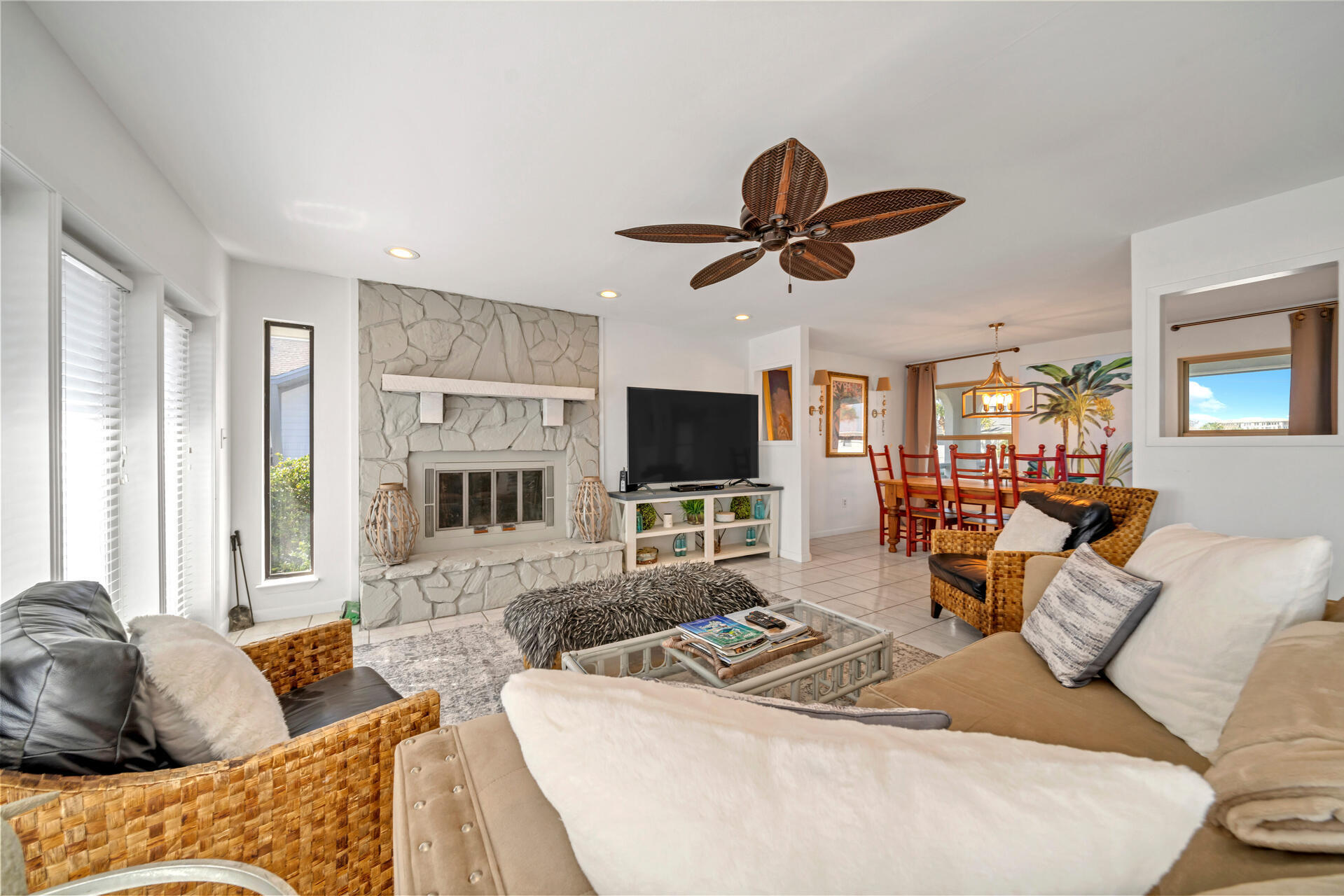 HOLIDAY ISLE - Residential