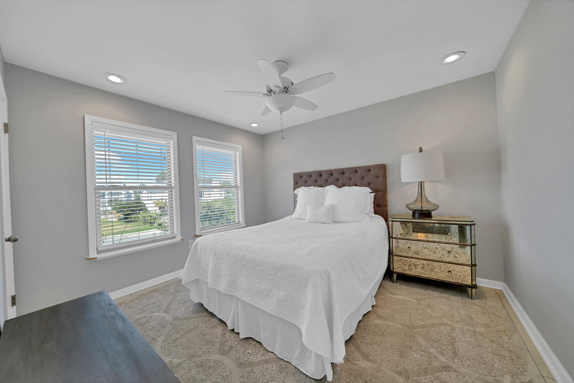 HOLIDAY ISLE - Residential