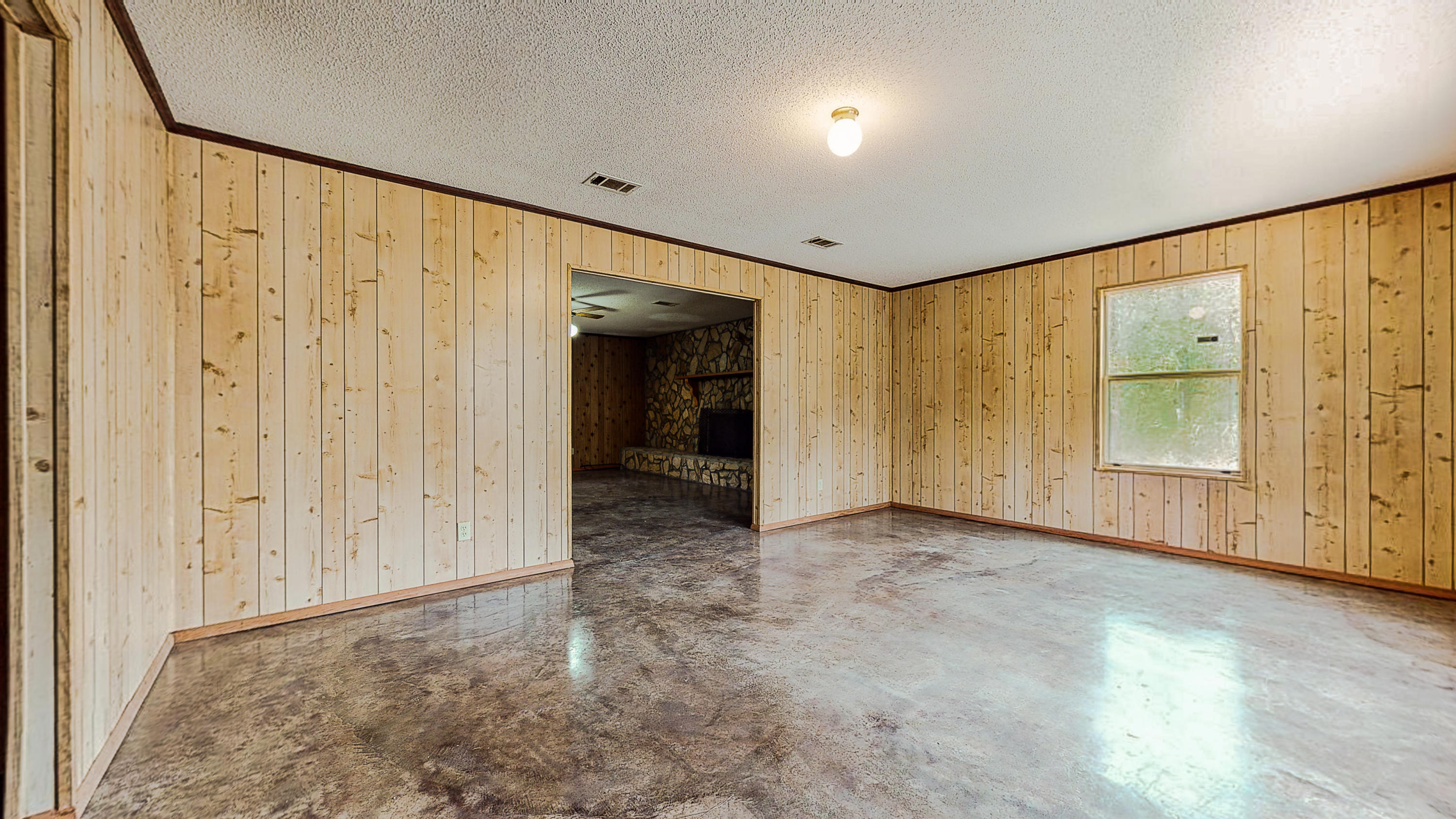 METES & BOUNDS - Residential Lease