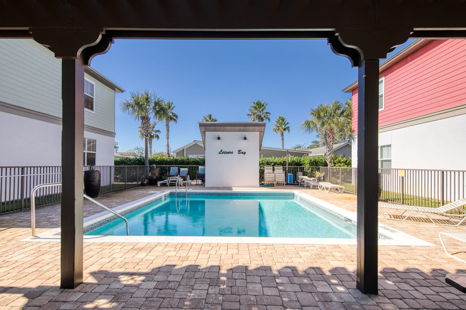 LEISURE BAY - Residential