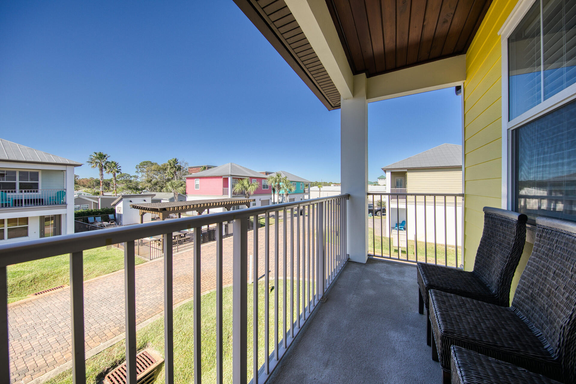 LEISURE BAY - Residential