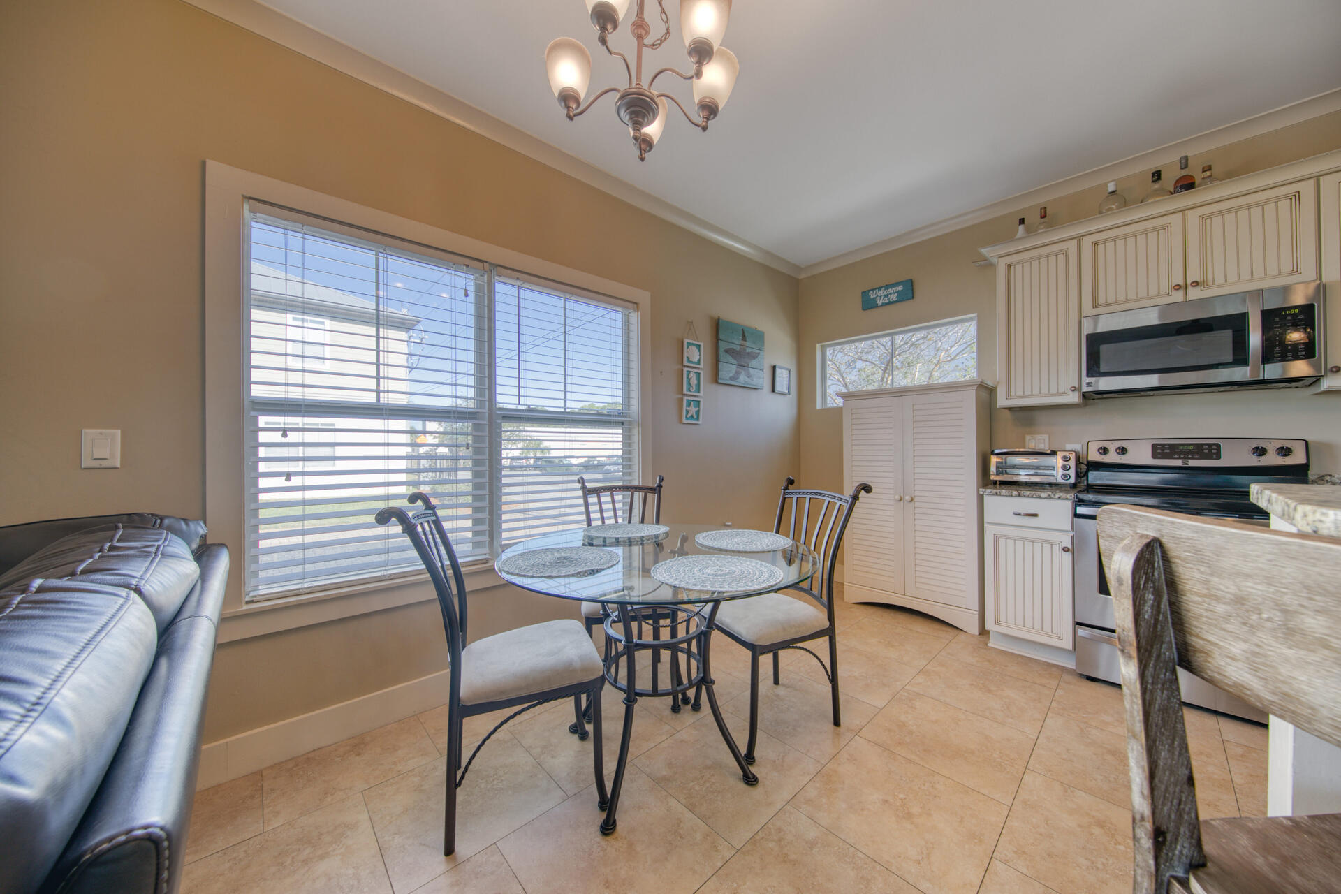 LEISURE BAY - Residential