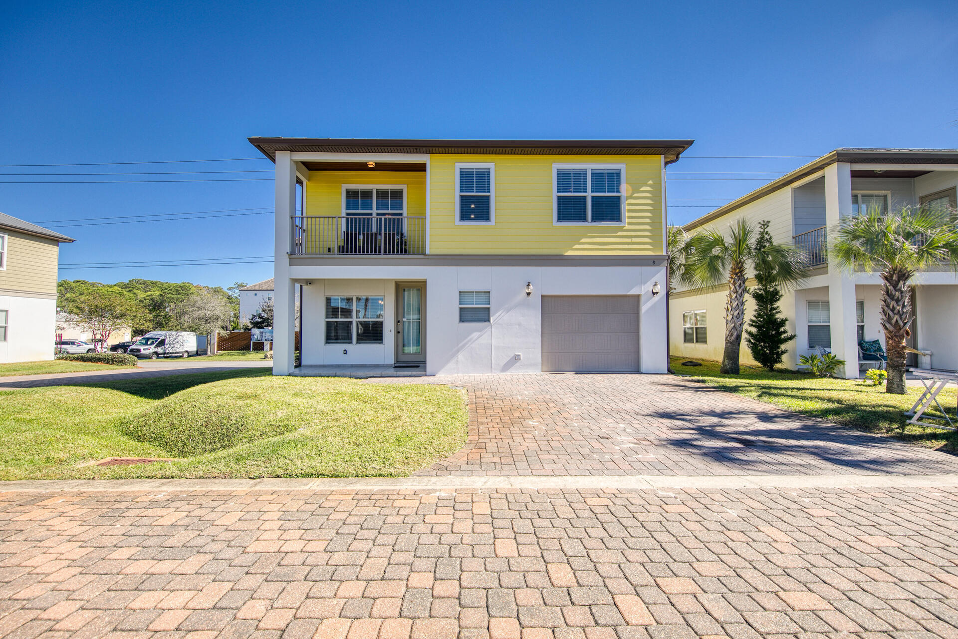 LEISURE BAY - Residential