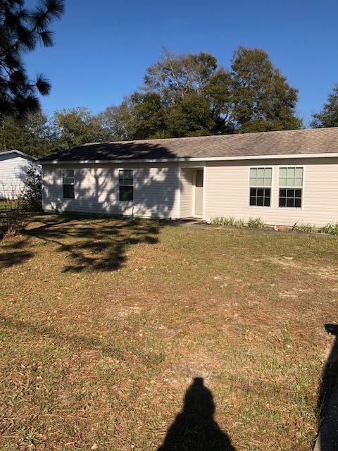 This 3 bedroom 2 bath home just needs some TLC to bring it back up to where it needs to be~ The house feels larger than the sq ft shows on the property appraisers site~ The carpet needs replacing and it needs some paint~ Large living room and a spacious kitchen with a 2 car garage! Large level back yard that is fenced~ Just minutes out of town from new shopping centers, the high school and Davidson middle school~ House is priced according to the repairs needed