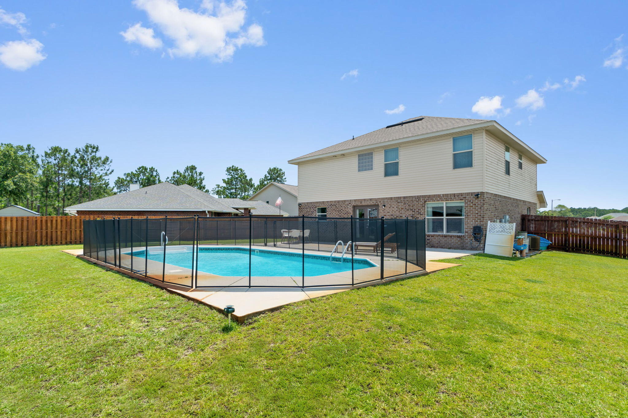 CREETWOOD VILLAGE - Residential