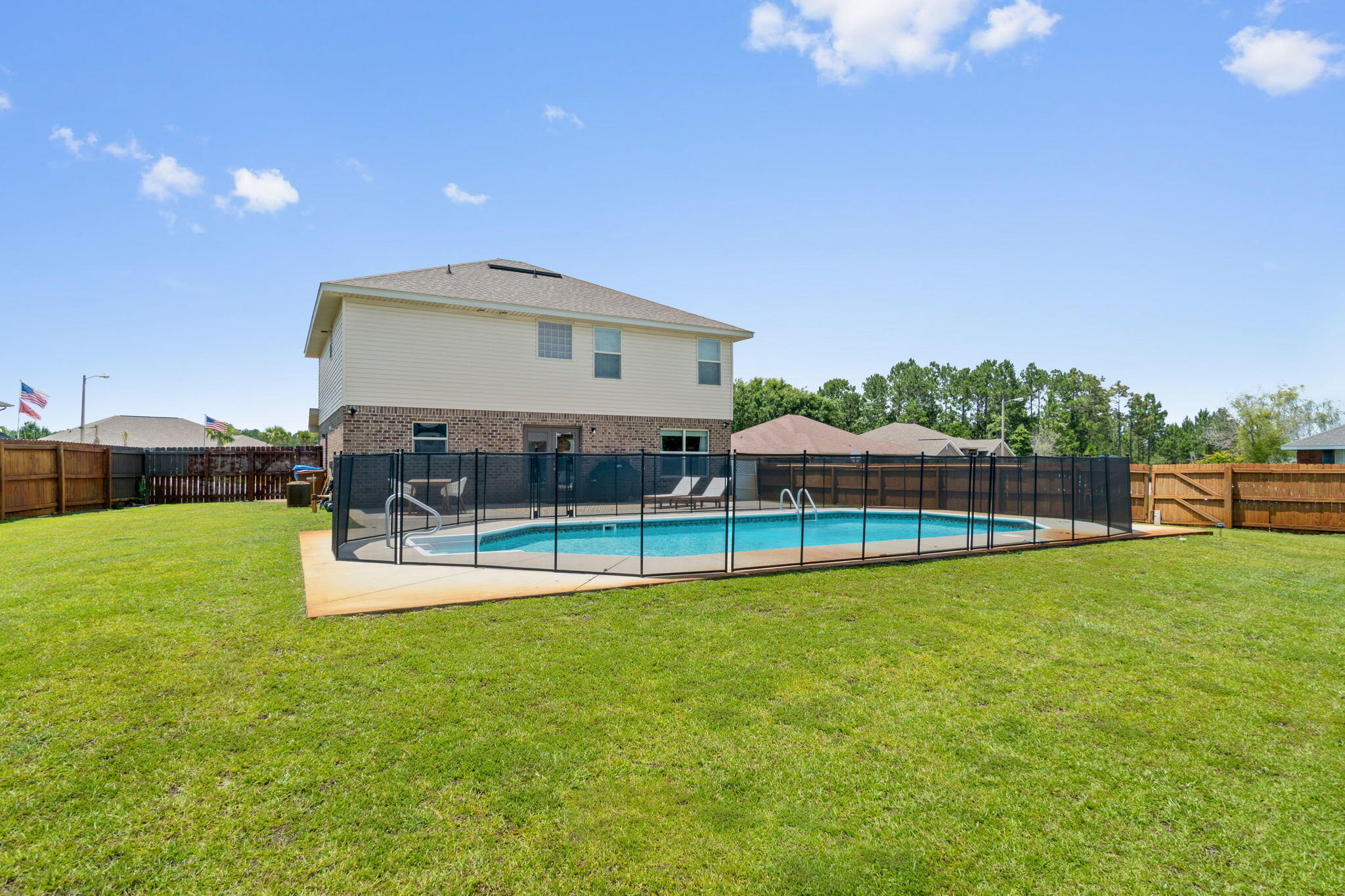 CREETWOOD VILLAGE - Residential