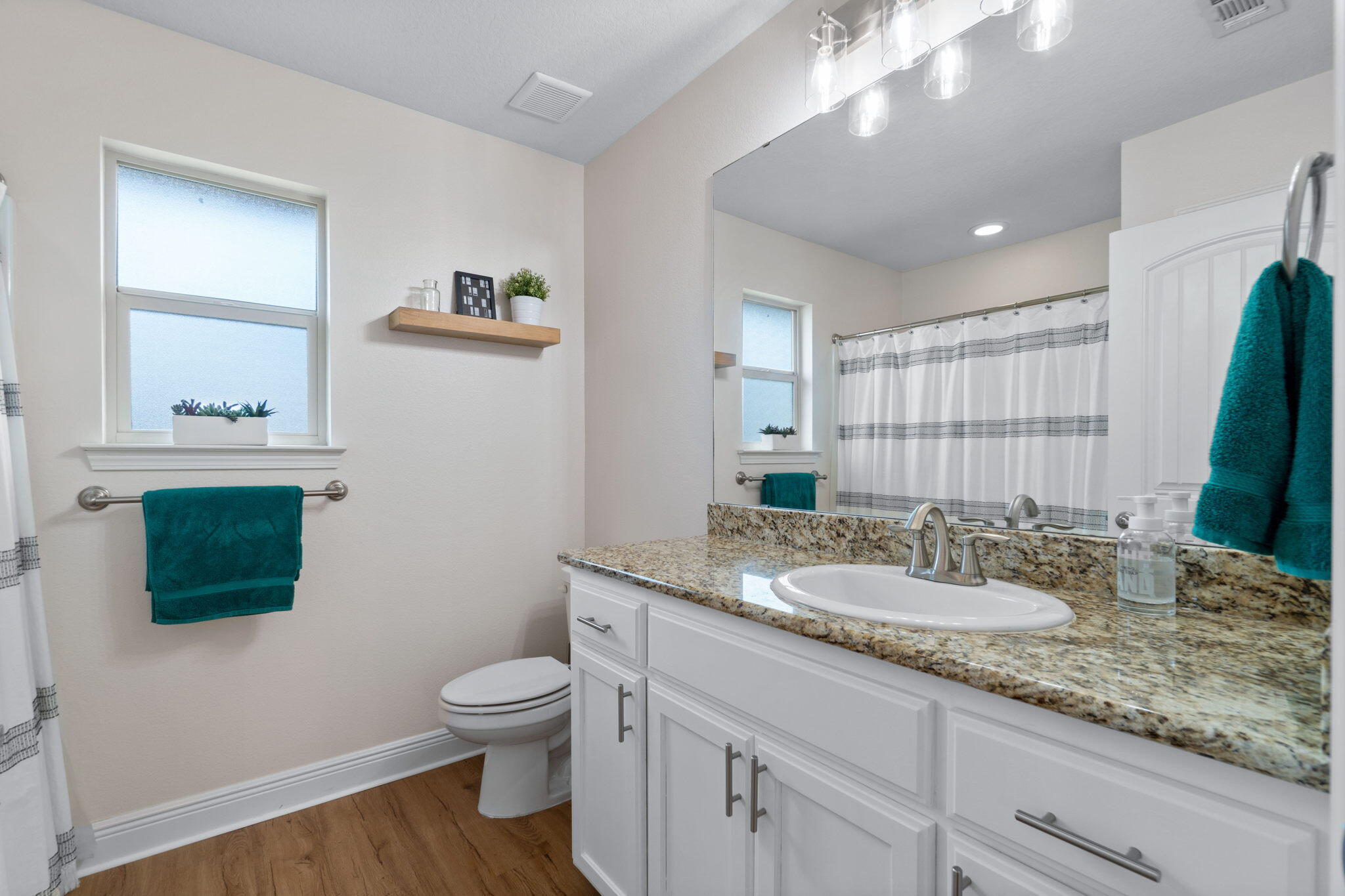 CREETWOOD VILLAGE - Residential