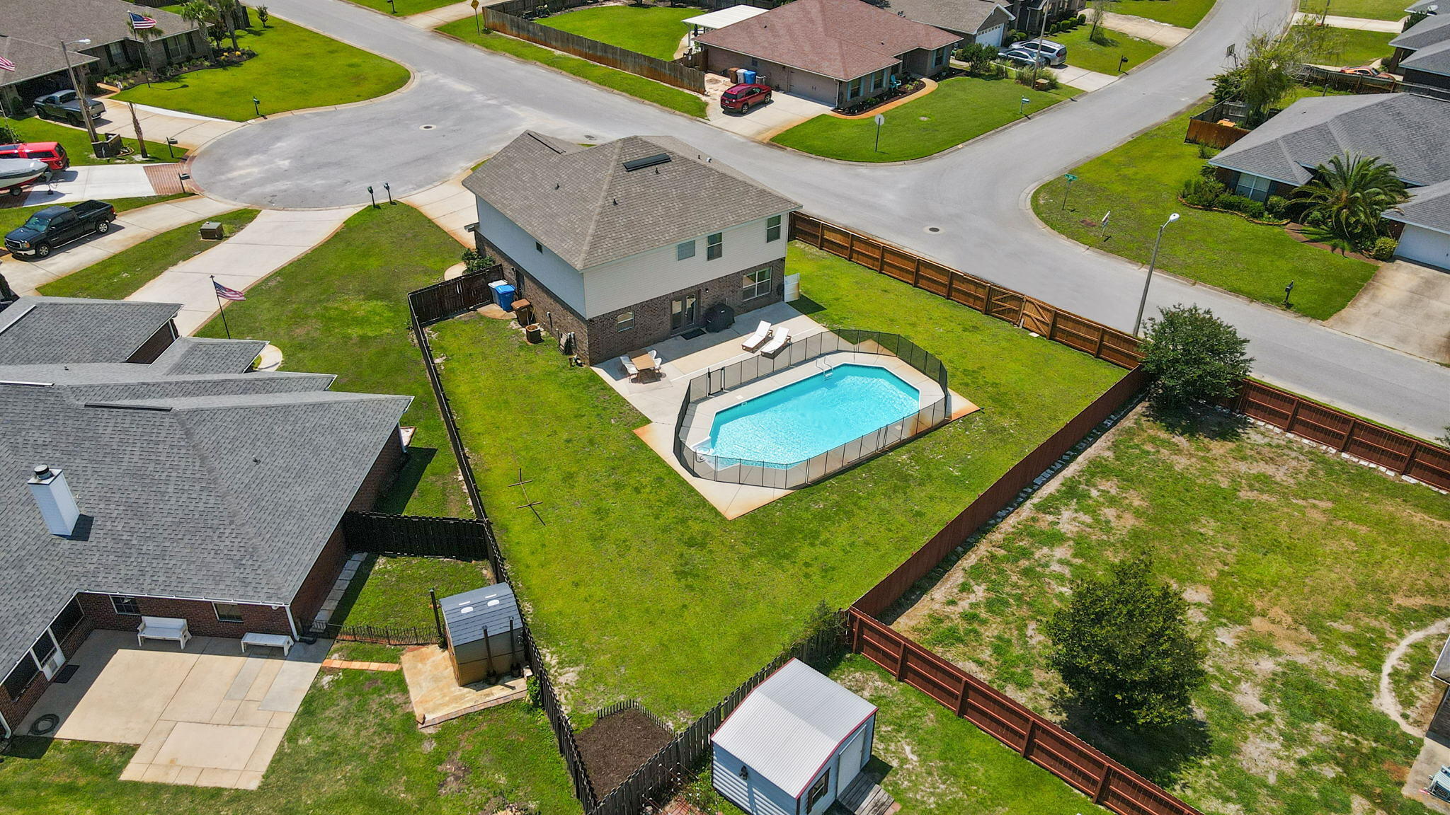 CREETWOOD VILLAGE - Residential