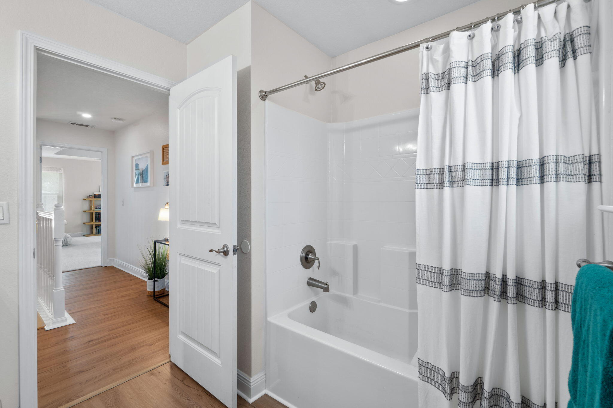 CREETWOOD VILLAGE - Residential