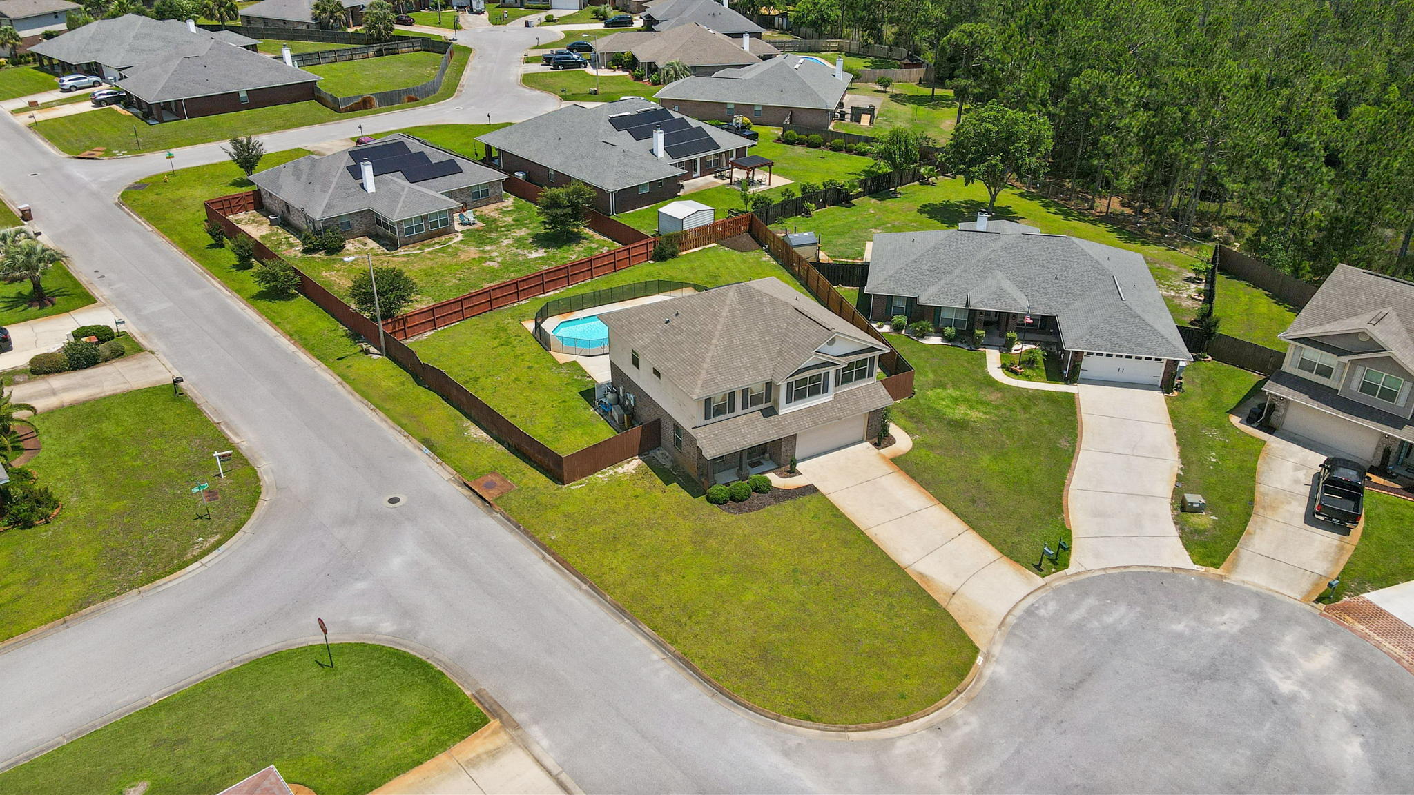 CREETWOOD VILLAGE - Residential