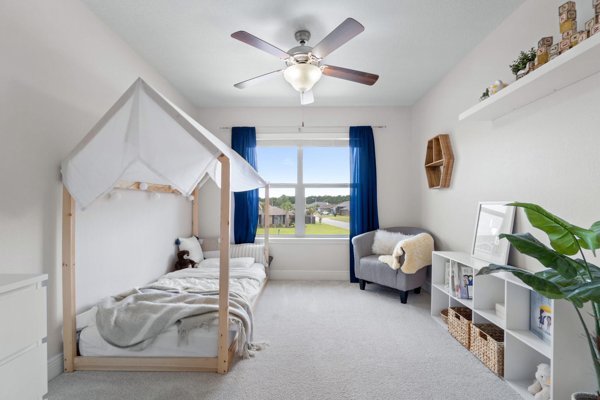 CREETWOOD VILLAGE - Residential