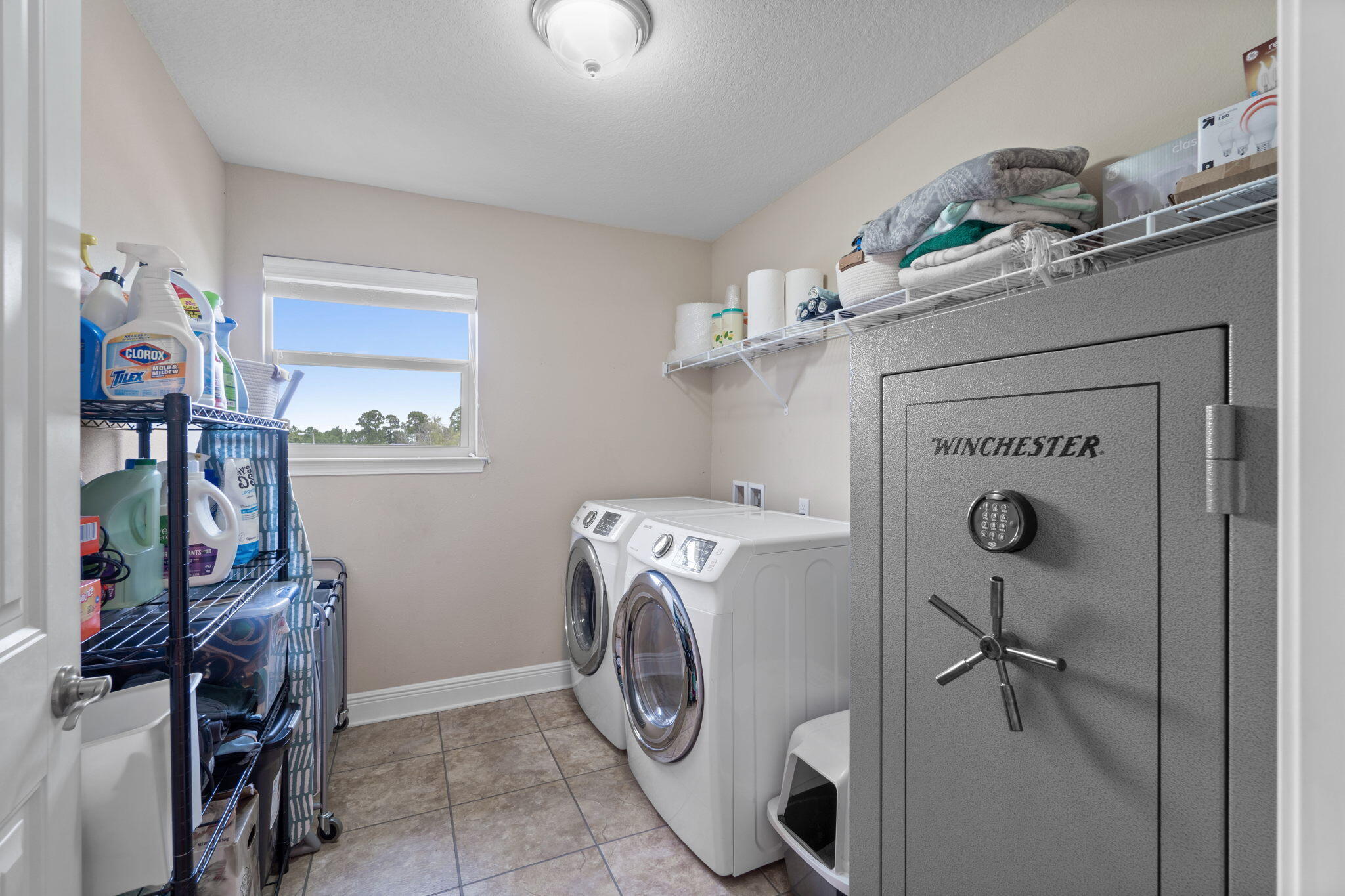 CREETWOOD VILLAGE - Residential