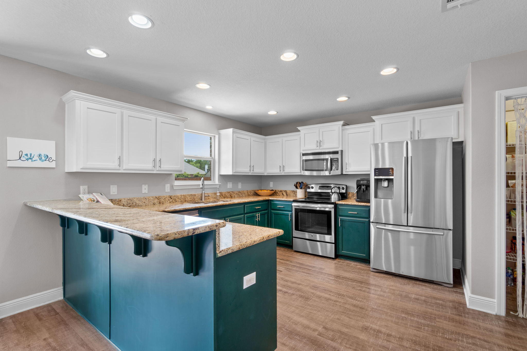 CREETWOOD VILLAGE - Residential