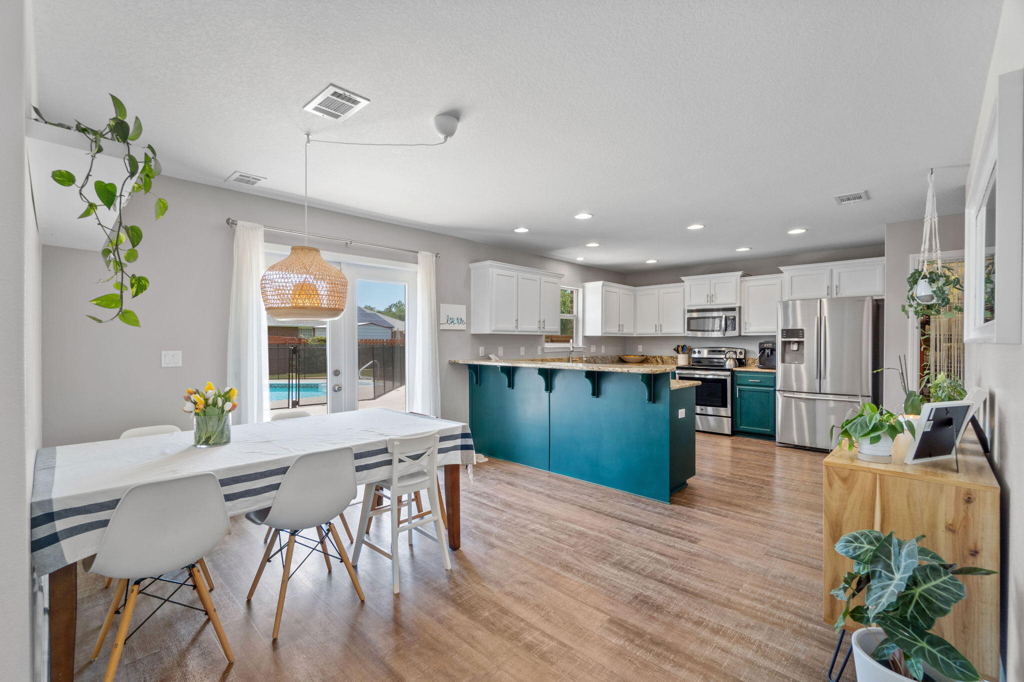 CREETWOOD VILLAGE - Residential