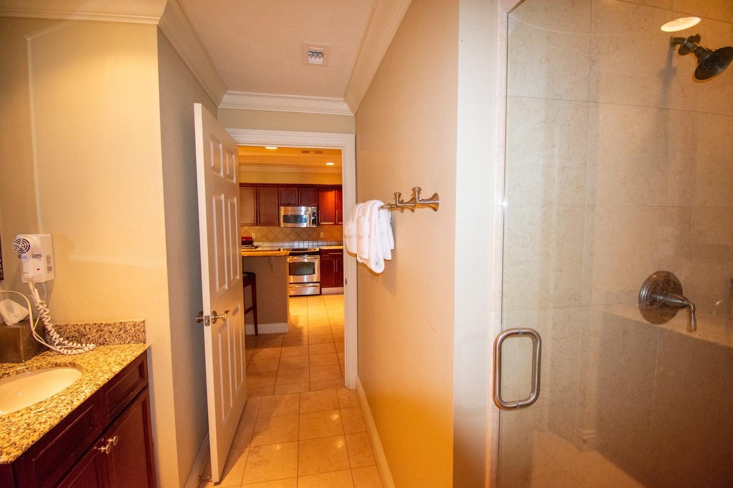 EMERALD GRANDE - Residential