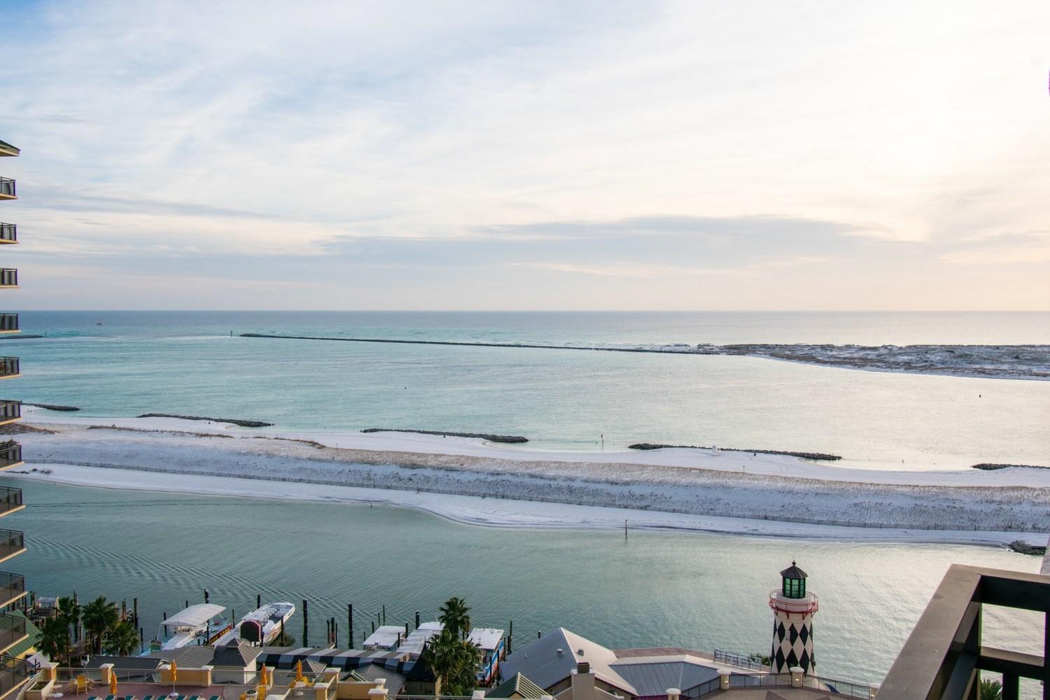 EMERALD GRANDE - Residential