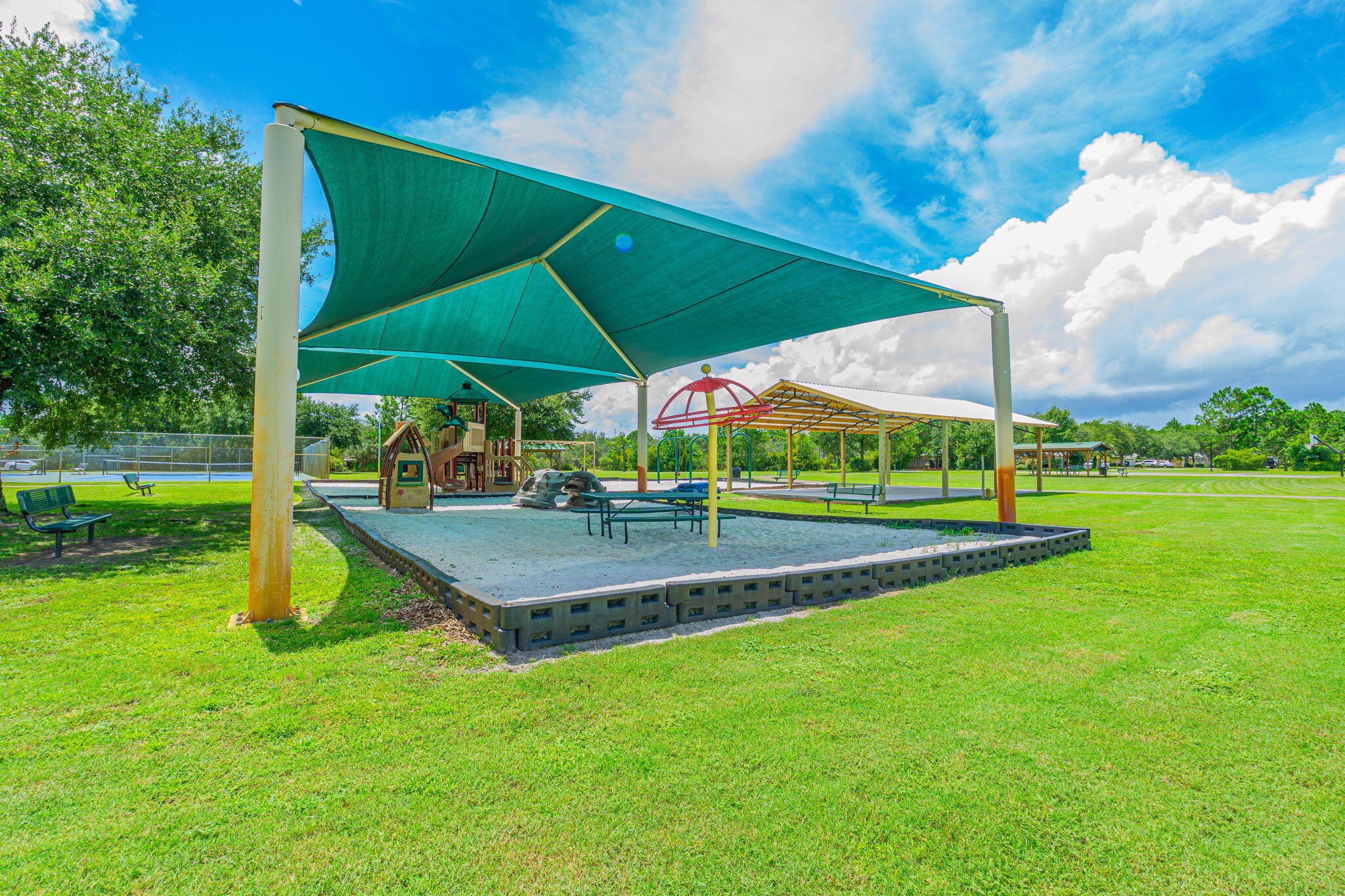 DRIFTWOOD ESTATES - Residential