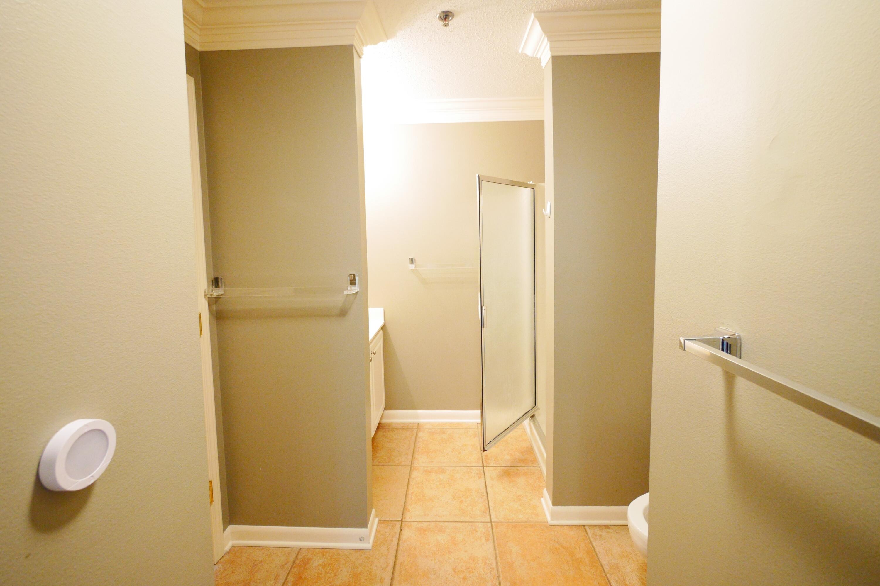 PALM COURT YACHT CLUB - Residential