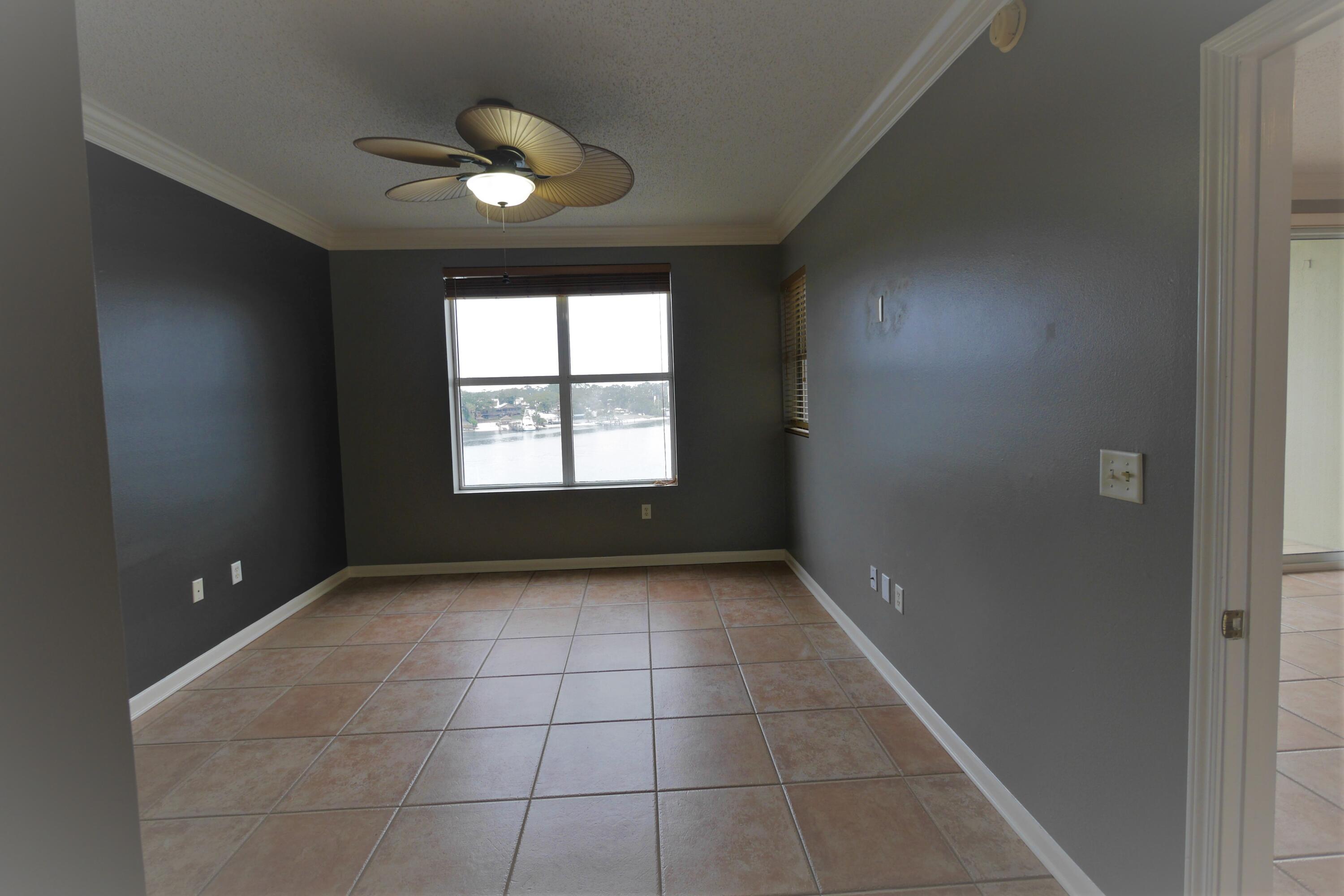 PALM COURT YACHT CLUB - Residential