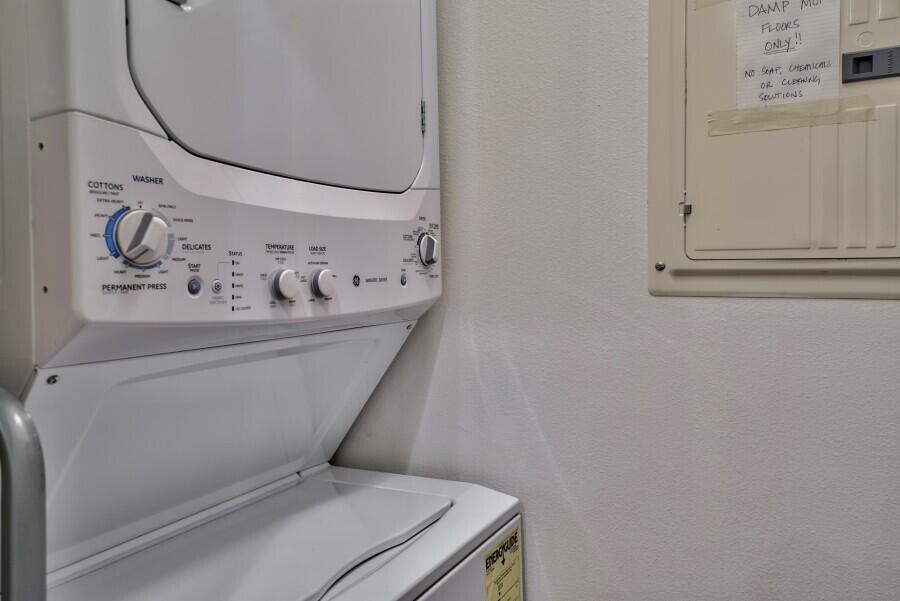 Pilot House - Residential