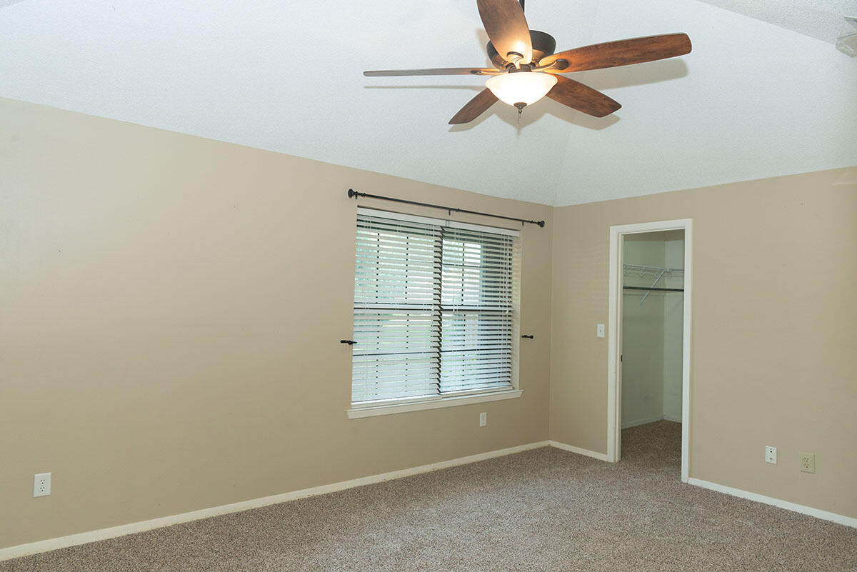 OVERBROOK 2ND ADDN - Residential Lease