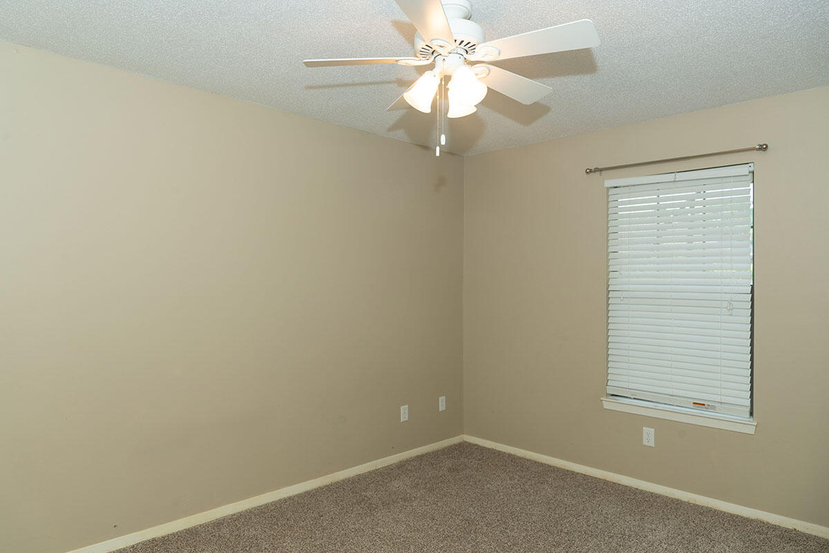 OVERBROOK 2ND ADDN - Residential Lease