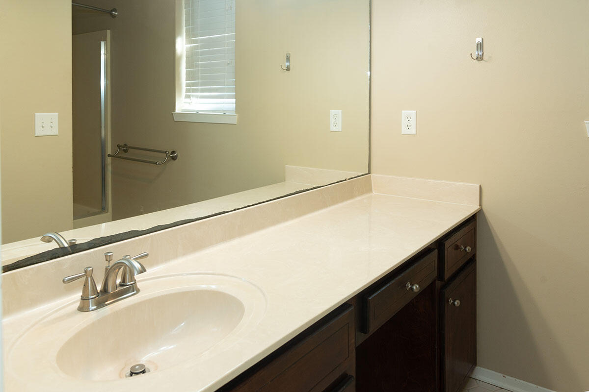 OVERBROOK 2ND ADDN - Residential Lease