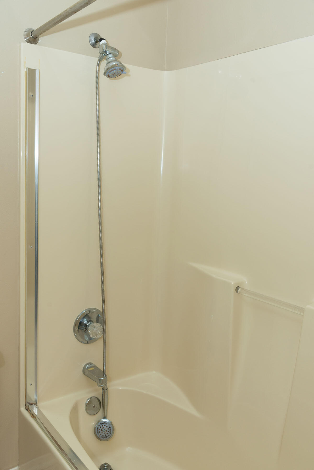 OVERBROOK 2ND ADDN - Residential Lease