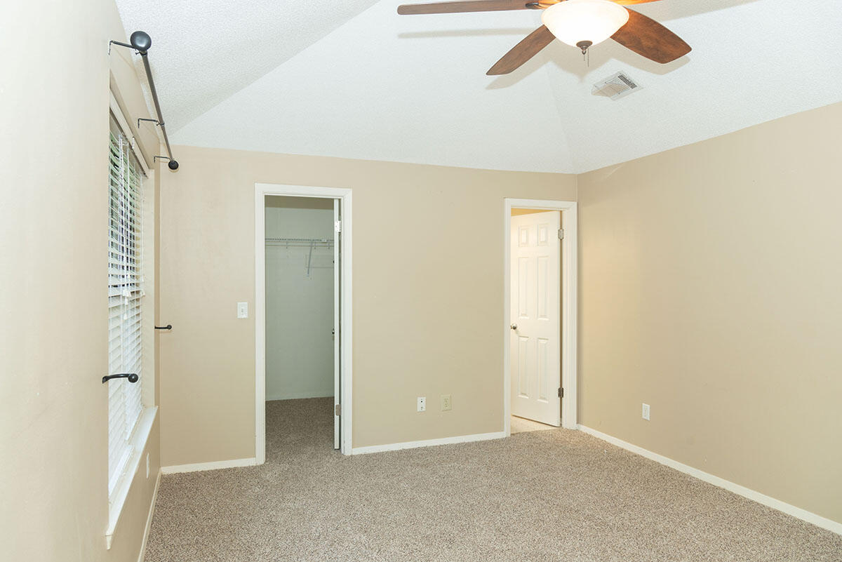 OVERBROOK 2ND ADDN - Residential Lease