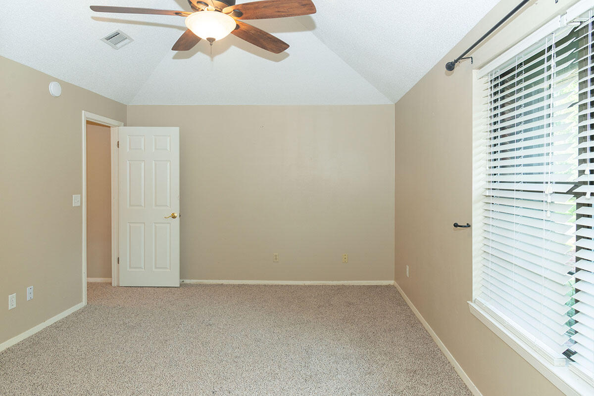 OVERBROOK 2ND ADDN - Residential Lease