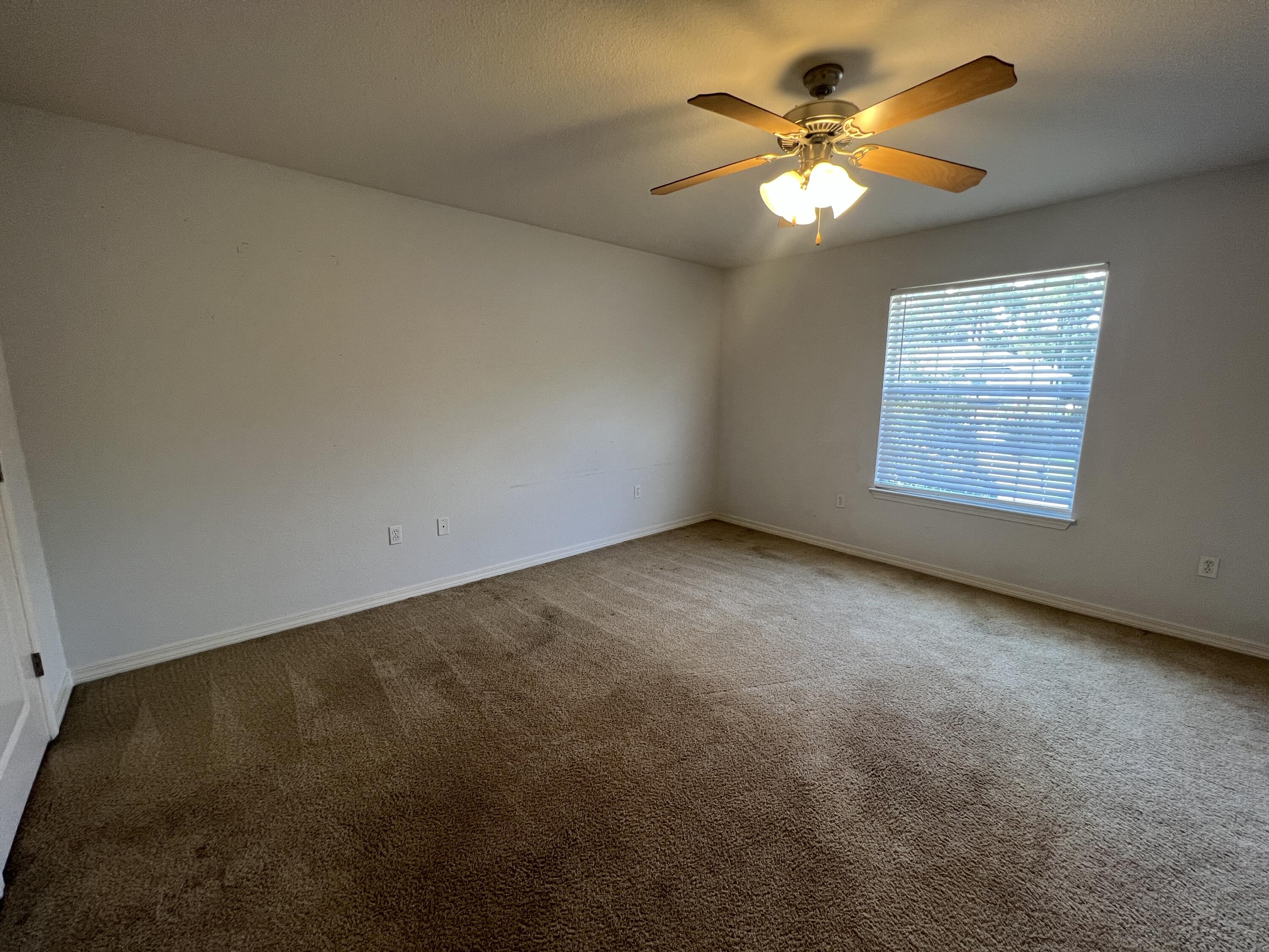 DRIFTWOOD ESTATES - Residential Lease