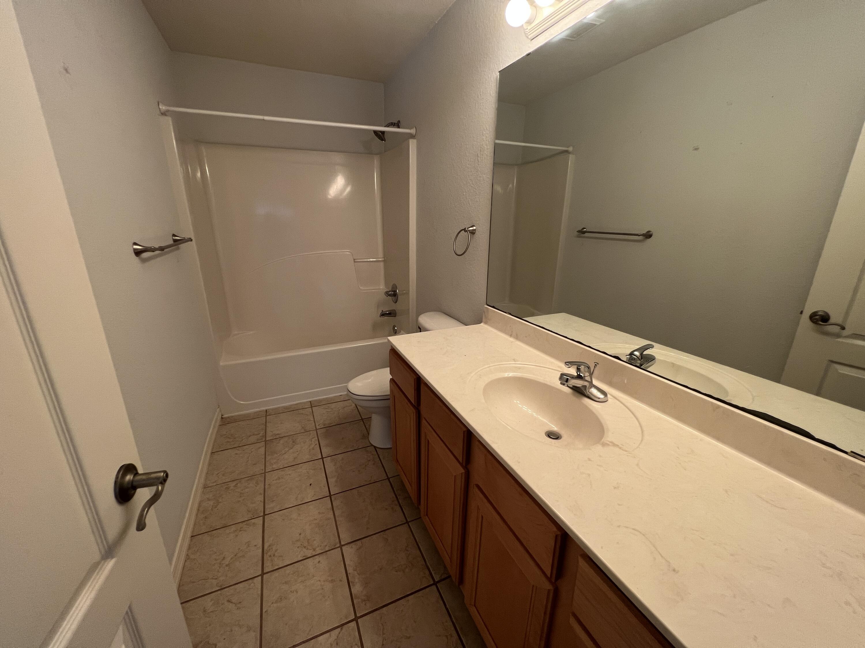 DRIFTWOOD ESTATES - Residential Lease