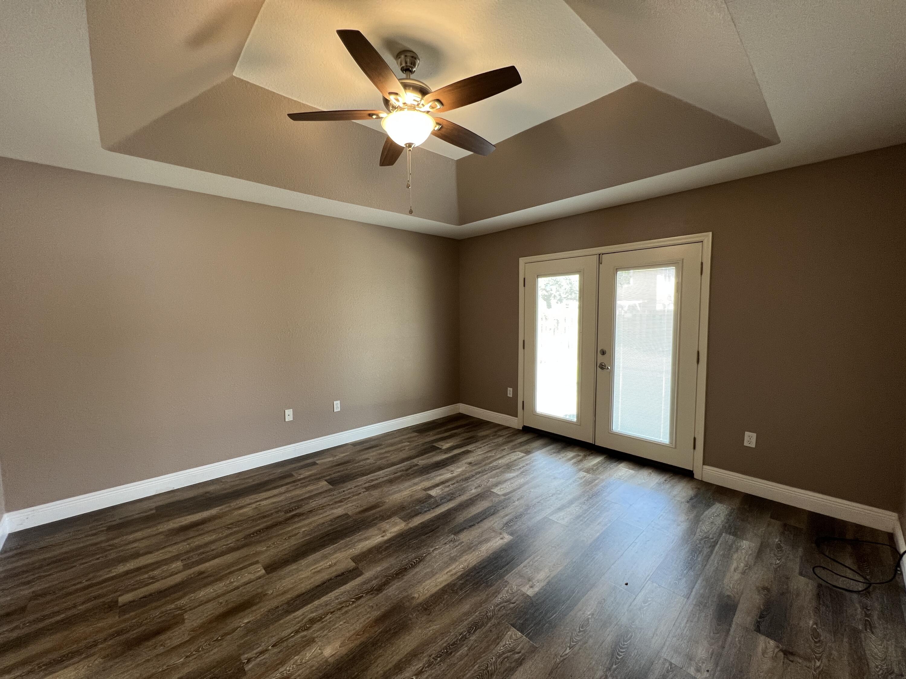 DRIFTWOOD ESTATES - Residential Lease