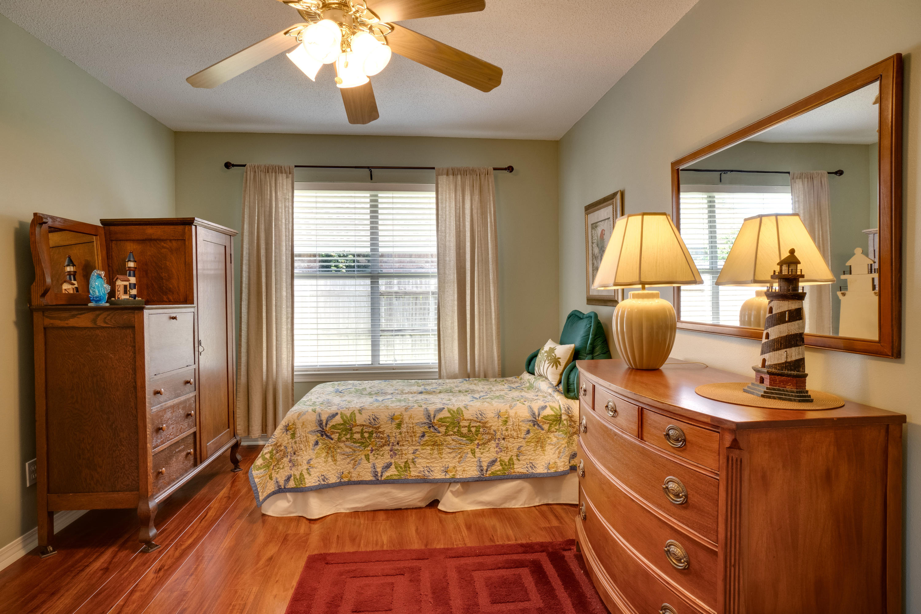 RIDGE WOOD MANOR - Residential
