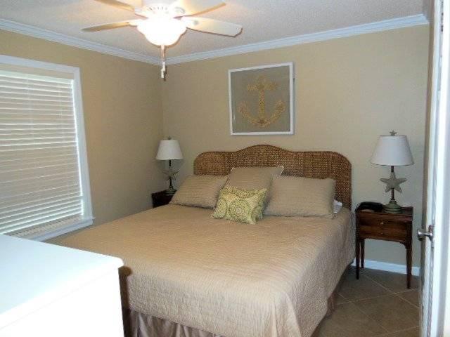 BEACHSIDE VILLAS CONDO - Residential