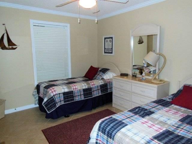 BEACHSIDE VILLAS CONDO - Residential
