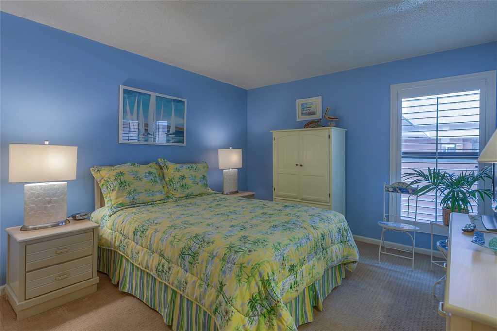 Jetty East Condominium - Residential