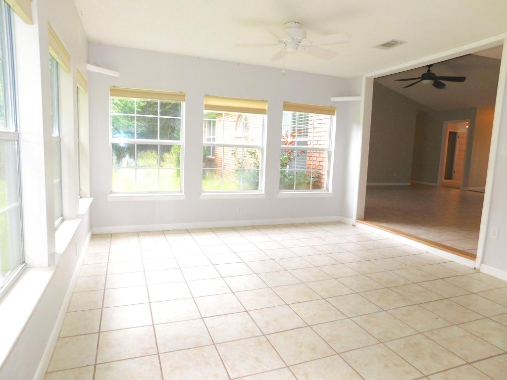 PARKWOOD LANE BLUEWATER BAY - Residential