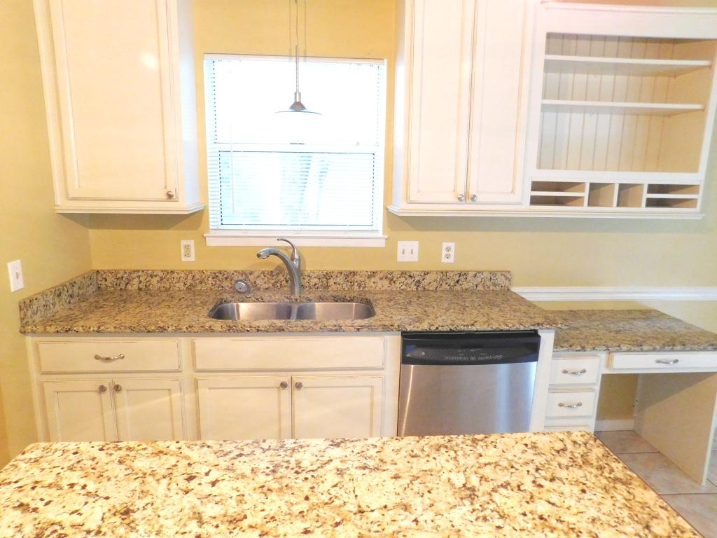 PARKWOOD LANE BLUEWATER BAY - Residential