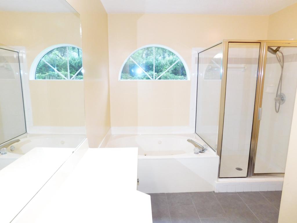 PARKWOOD LANE BLUEWATER BAY - Residential